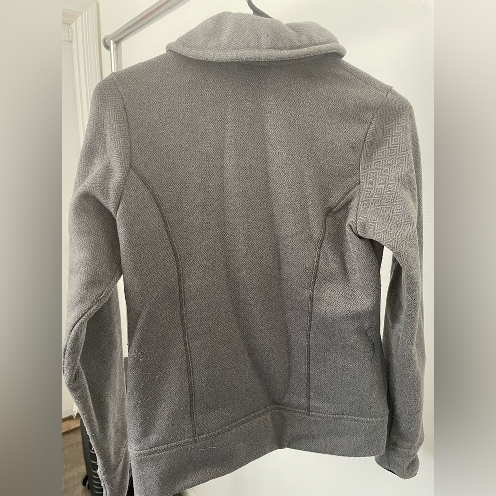 North Face Pullover - image 3